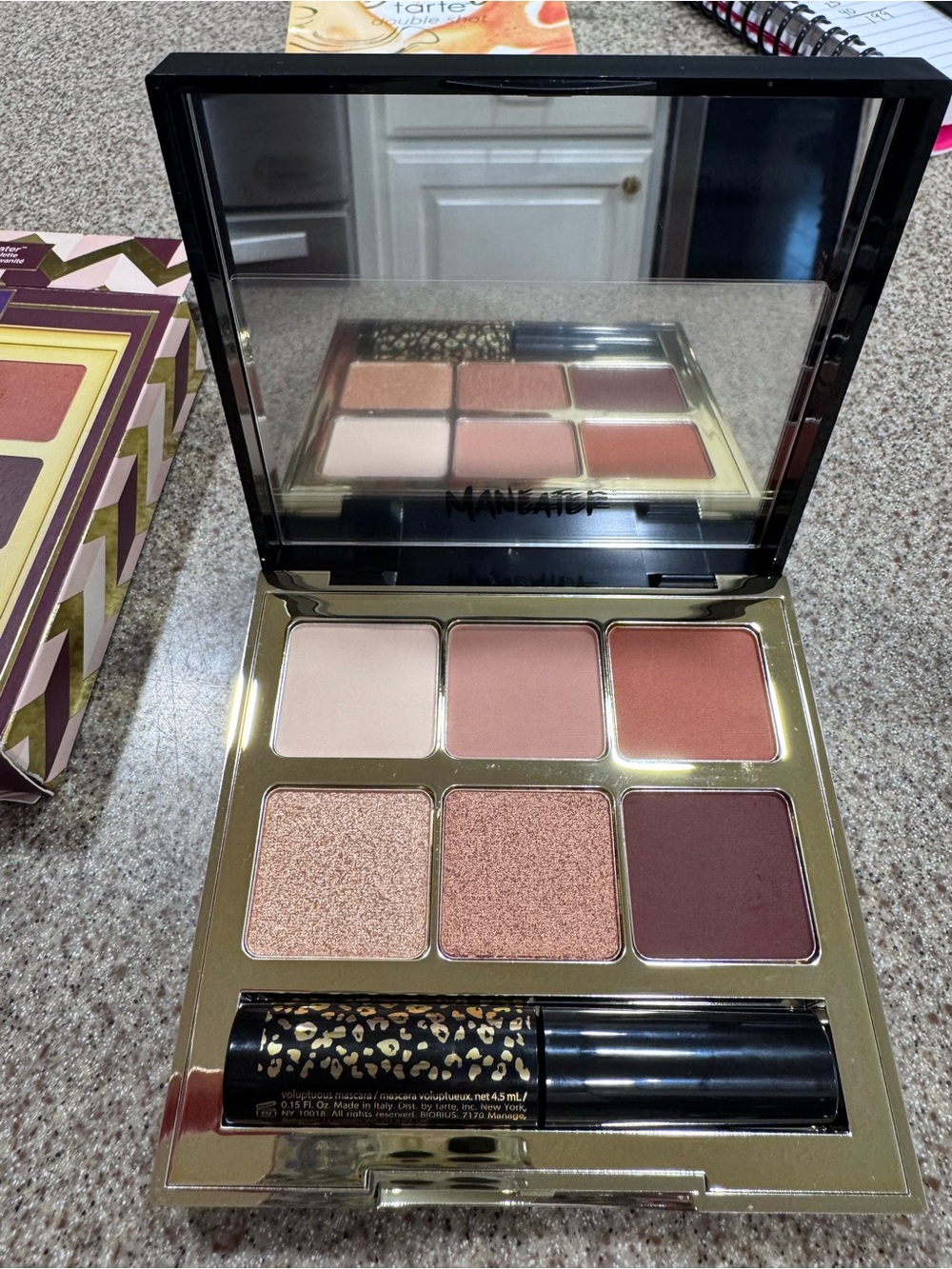 Tarte maneater vanity palette 6 eyeshadows 1 mascara